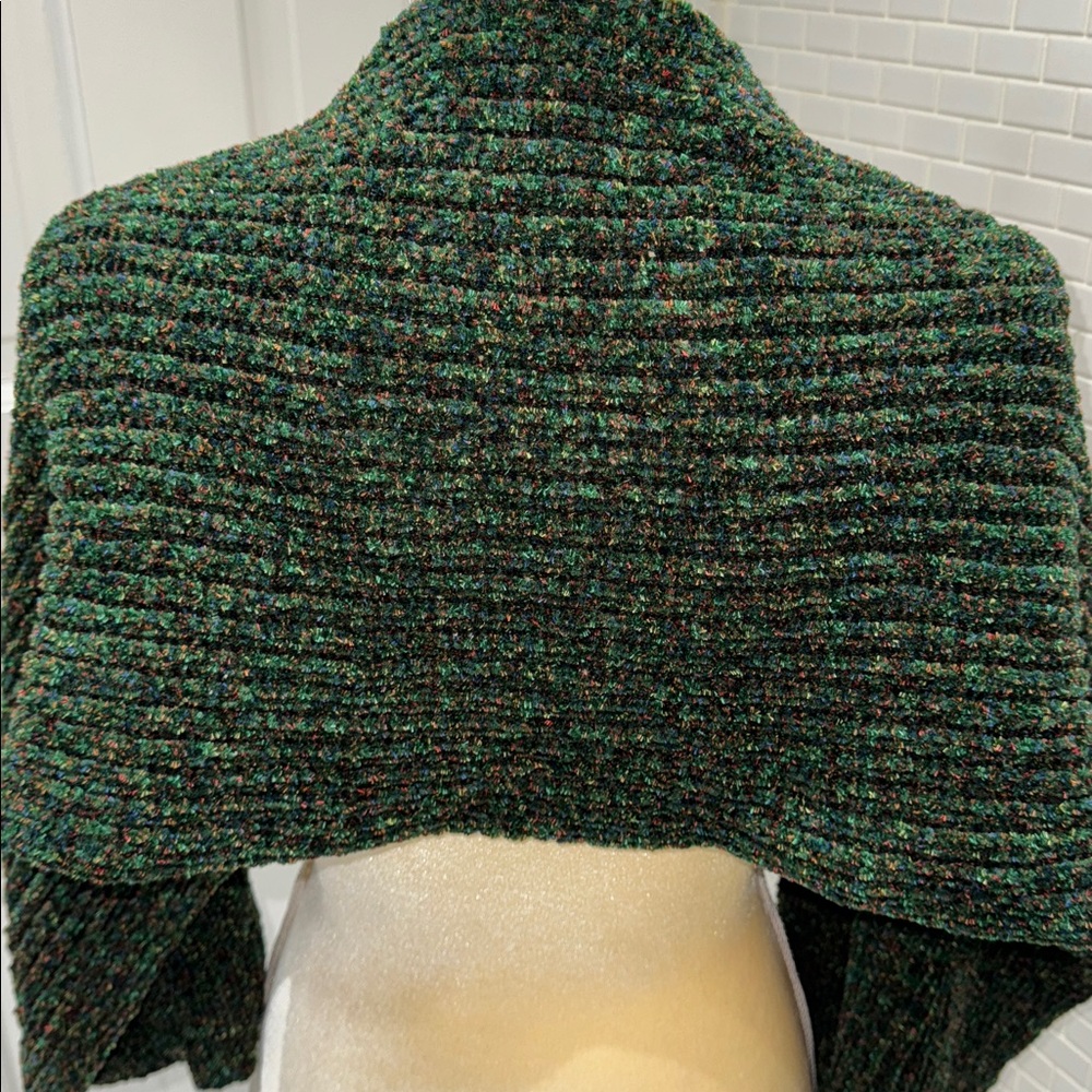 Women's multi Green chenille hand knit scarf. Stunning colors ! 12” by50”. - Picture 4 of 5